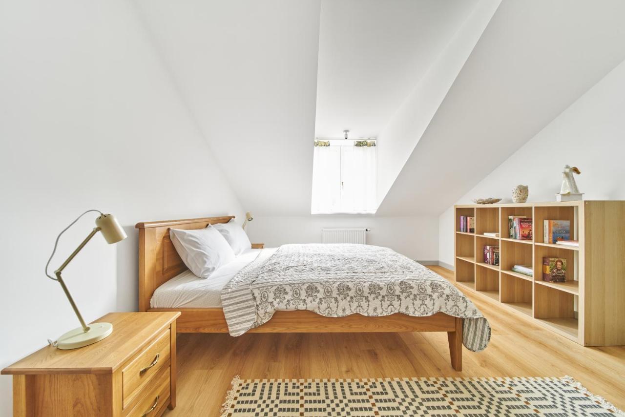 Modern Two-Bedroom Apartment, Vilnius City Centre Ngoại thất bức ảnh